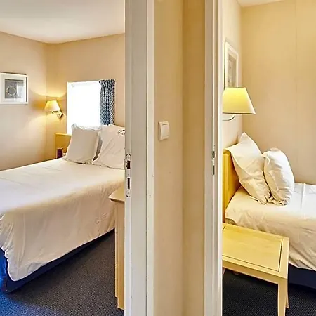 Bleues Caroline Hotel 3*