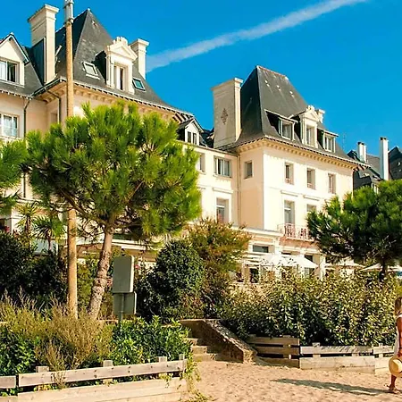Hotel Bleues Caroline